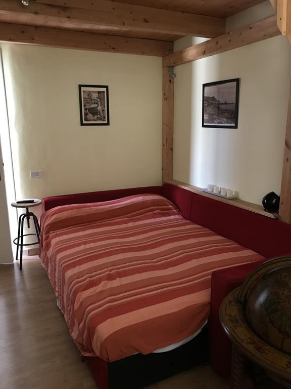 Al Villino Villa Catánia Buitenkant foto